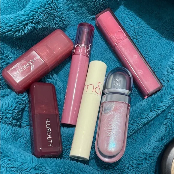 Makeup bundle - Picture 3 of 4